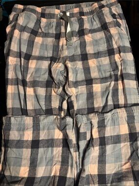 Women's Plaid Pajama Pants - Gray & Pink